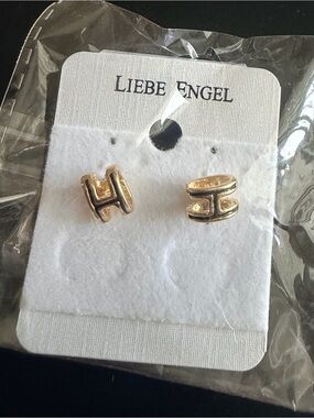 Gold H-Style Stud Earrings
